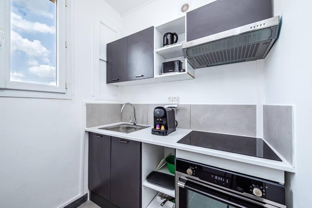 En Banlieue Parisienne - * Montreuil (Seine-Saint-Denis)